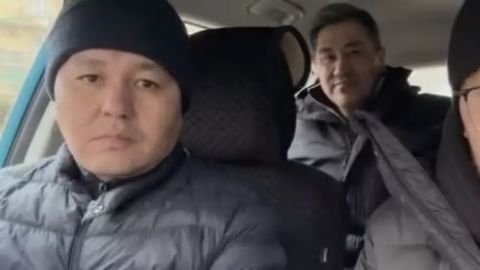 Qozog&lsquo;istonlik erkak qariyb 73 mln dollar&nbsp;jarimaga tortildi. Ushbu miqdorni 3700 yilda to&lsquo;lashi aytilgan