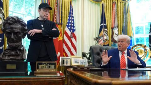 Илон Маск Трамп ҳақидаги баъзи постларидан афсусдалигини билдирди