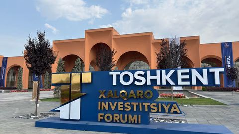 &ldquo;Bir yilda 30 mln dollarlik tilla taqinchoq sotdik&rdquo; &mdash; Toshkentdagi sanoat ko&lsquo;rgazmasidan reportaj (foto)