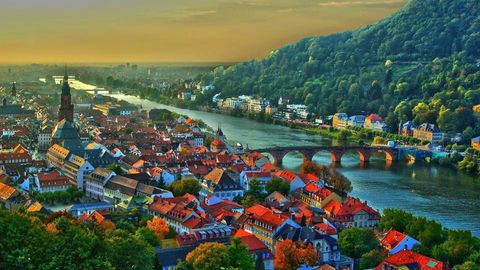 Germaniya shaharlaridan biri barcha xohlovchilarga bepul uy-joy taklif qilmoqda