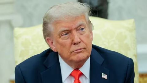 Трамп Исроилга Эрон олий раҳнамосини ўлдирмасликни буюрди — ОАВ