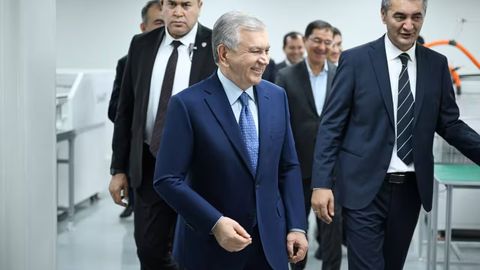 Шавкат Мирзиёев прибыл в Кашкадарьинскую область