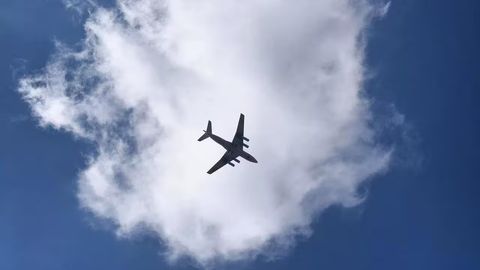 Qozog&lsquo;istonda samolyot qulab tushdi. Qurbonlar bor &nbsp;