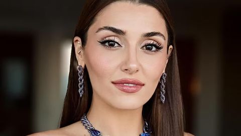 Aktrisa Hande Erchel &ldquo;Emili Parijda&rdquo; seriali yulduzi bilan uchrashdi (foto)