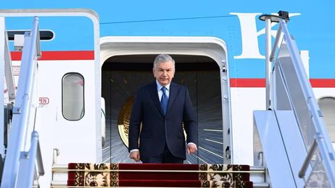 Шавкат Мирзиёев прибыл с рабочим визитом в Беларусь