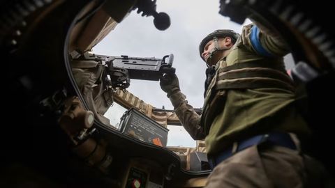 AQSH Ukrainaga va&rsquo;da qilingan raketa va o&lsquo;q-dorilarni yetkazib berishni to&lsquo;xtatdi