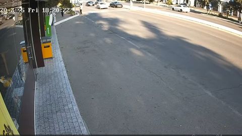 Бухорода пиёда сабаб кортеж йўлини тўсган ҳайдовчи жаримага тортилди (видео)