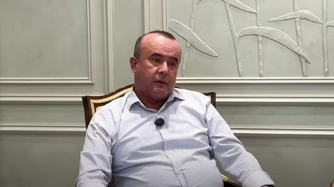 Iskandar Hamroqulov 1,5 yosh farzandi OITSdan vafot etgani haqida so&lsquo;zlab berdi