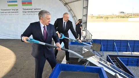 Шавкат Мирзиёев и Ильхам Алиев заложили фундамент парка &laquo;Узбекистан&raquo; в Баку (фото)