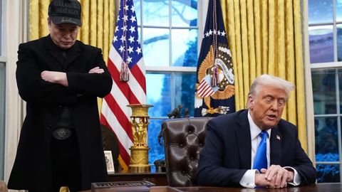 &laquo;Илон Маск совершенно слетел с катушек&raquo; &mdash; Дональд Трамп