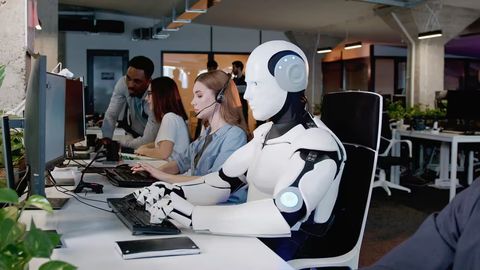 AQSH texnologiya kompaniyalari yil boshidan beri 94 ming xodimni sun&rsquo;iy intellekt bilan almashtirdi