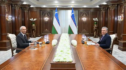 Shavkat Mirziyoyev &ldquo;Gazprom neft&rdquo; kompaniyasi boshqaruvi raisi bilan murakkab konlarni o&lsquo;zlashtirish masalasini muhokama qildi