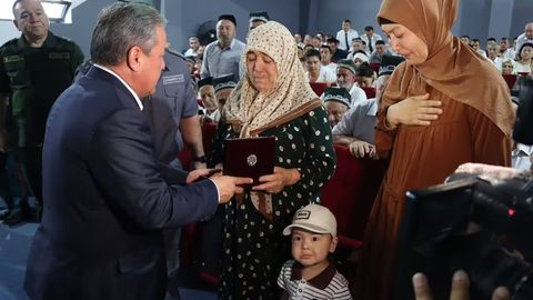 Инспектор профилактики, погибший в результате нападения пьяного мужчину, посмертно награжден медалью