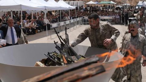 Iroqdagi Kurdiston ishchilar partiyasi a&rsquo;zolari Turkiya bilan kelishish uchun o&lsquo;z qurollarini yoqib yubordi