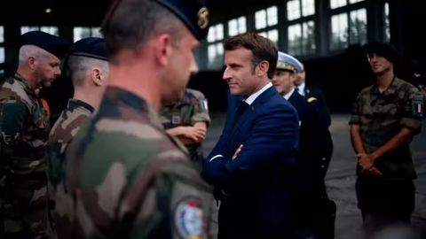Франция Россия таҳдиди сабабли мудофаа харажатини кескин оширади&nbsp;