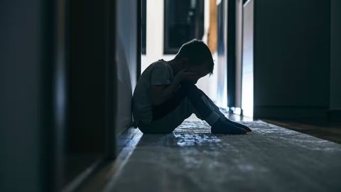 Ўзбекистонда болаларга нисбатан зўравонлик ортидан қанча жиноий иш очилгани очиқланди