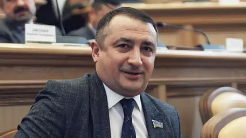 Сибир ўзбекларнинг тарихий ватани эканини айтган депутат мандатидан воз кечди