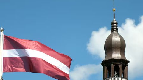 Latviya minglab rossiyalikni mamlakatdan chiqarib yuborishni rejalashtirmoqda&nbsp;