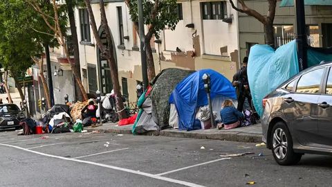 AQSHda migrantlarni joylashtirish uchun chodir shaharlar quriladi