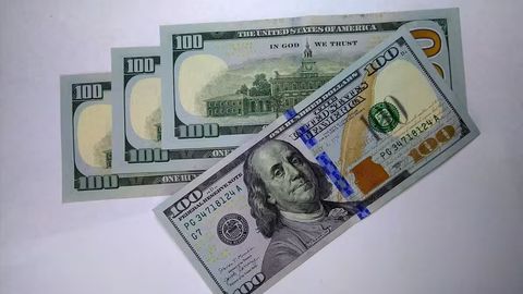 O&lsquo;zbekistonda dollar kursi yana ko&lsquo;tarildi