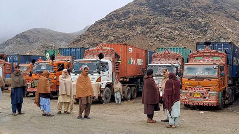 Afghanistan, Pakistan sign preferential trade agreement to cut tariffs on key agricultural exports&nbsp;