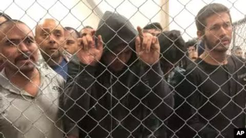 АҚШда штатларга мигрантларни сақлаш марказлари қуриш учун 608 млн доллар берилади