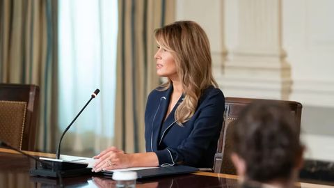 Melaniya Tramp garderobidagi eng qimmat va eng arzon buyumlarning narxi oshkor qilindi