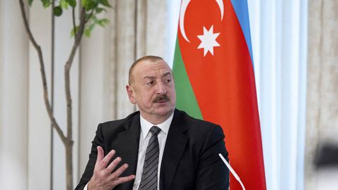 Ozarbayjon prezidenti SSSRni o‘z mamlakatini bosib olishda aybladi