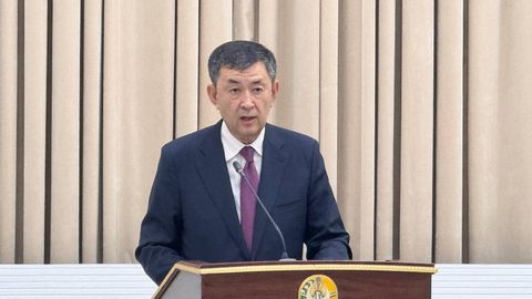 “Majburiy mehnatga chiqqan odamni ham ishdan olish kerak” — Erkinjon Turdimov