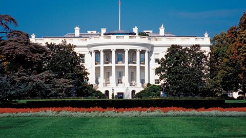 Donald Tramp AQSH arxitekturasini yana go‘zal qilishni buyurdi