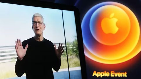 Apple uch milliard dona iPhone sotdi