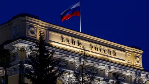 Putin politsiyaga bank hisoblarini sud qarorisiz muzlatish vakolatini berdi&nbsp;
