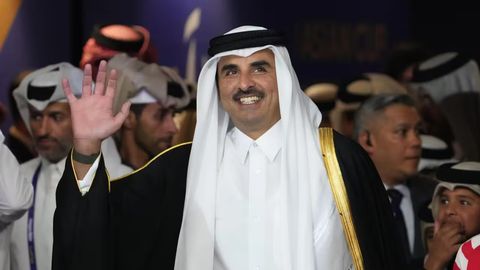 Pora, neft va&nbsp;terrorchilik: nega Qatar amiri shov-shuvlar markazidan tushmayapti?