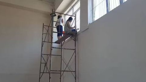 В Самарканде учителей также привлекли к ремонту школы