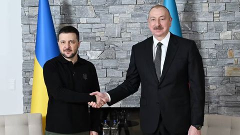 Азербайджан окажет гуманитарную помощь Украине в размере 2 млн долларов