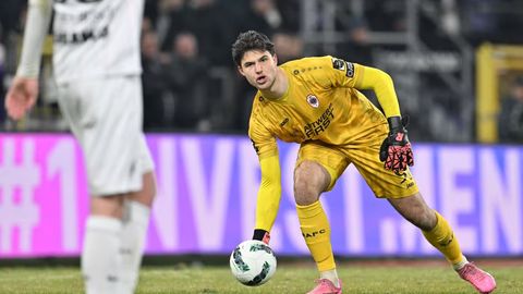 &ldquo;Manchester Yunayted&rdquo; Andre Onanaga o&lsquo;rinbosar topdi
