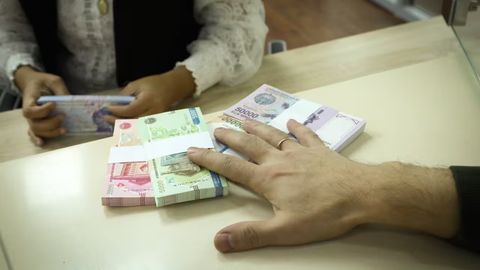 Navoiyda soliqchilar tomonidan noqonuniy undirilgan 2 mlrd so&lsquo;m tadbirkorga qaytarildi&nbsp;