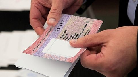 В России ввели дополнительные госпошлины для мигрантов