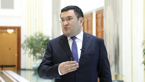 “Uskunalardan elektr stansiyalarini taʼmirlash payti foydalanamiz” — Joʻrabek Mirzamahmudov Xitoydan koʻchma podstansiyalar import qilinishini aytdi