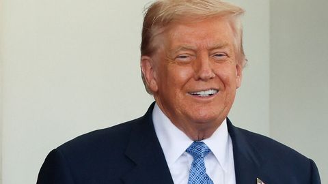 Трамп тарафдорларидан «жаннатга кириш» учун 15 доллар хайрия сўради