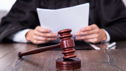 Soxta xodimlar fuqaroni 170 ming dollarga chuv tushirdi