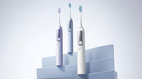 Xiaomi тишларни ҳолатини таҳлил қилувчи ақлли тиш чўткасини тақдим этди (фото)