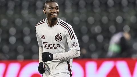 Angliya Premyer Ligasi top klublari 17 yoshli futbolchi uchun “ovga chiqdi”