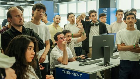 IT бўйича бепул таълим: School 21 инсонлар ҳаётини қандай ўзгартирмоқда?