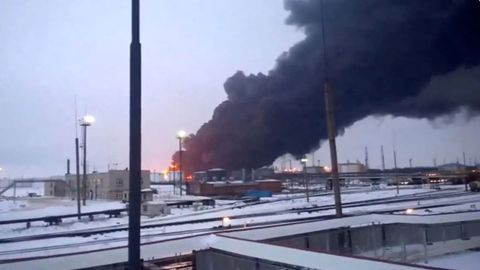 Ukraina Rossiyaning yirik neftni qayta ishlash zavodiga zarba berdi