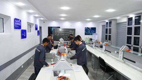 O‘zbekistonda 2026-yil yoshlarni zamonaviy kasb-hunarga o‘rgatish yili bo‘ladi