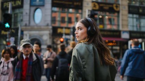 Katta shahar paradoksi: nega odam gavjum bo‘lgan joyda ham o‘zimizni yolg‘iz his qilamiz?