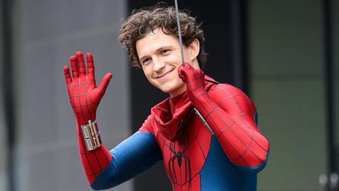 Tom Holland yangi “O‘rgimchak odam” filmini suratga olish vaqtida jarohat oldi