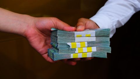 Ўзбекистонда 2025/2026 ўқув йили учун тўлов-контракт миқдорлари тасдиқланди