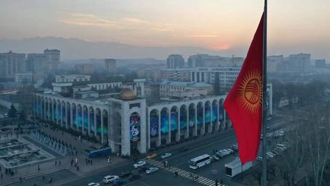 Qirg‘iziston parlamenti tarqatib yuborildi